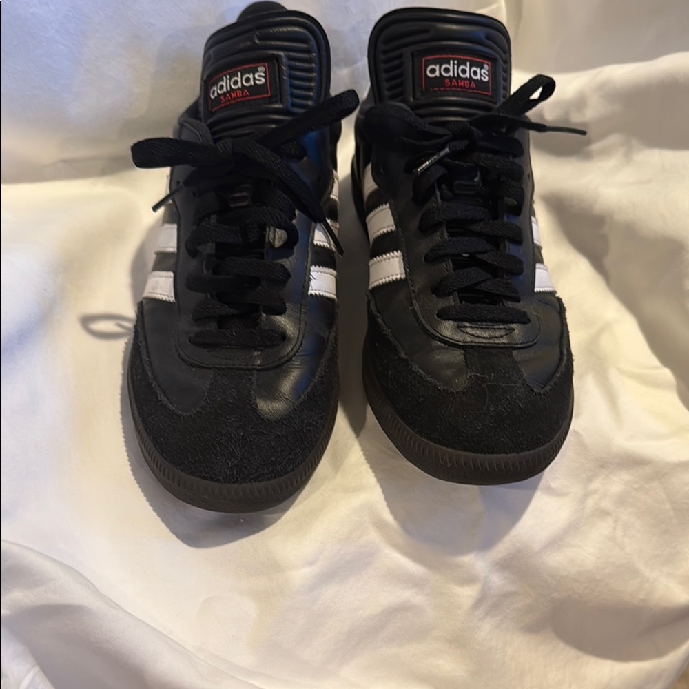 Adidas Men’s Samba Black and White Sneakers Size 8
